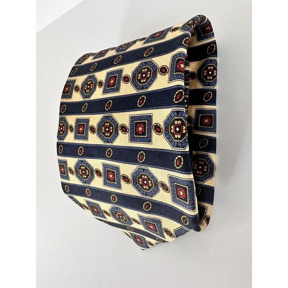 Tommy Hilfiger pre owned